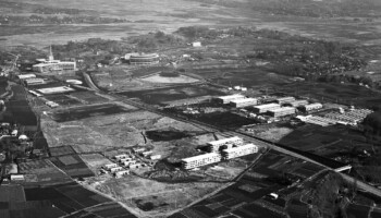 空から見た草創期の湘南キャンパス<br>(1965年撮影)