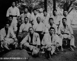 熊本高等工業学校時代(前列左端)