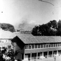 建学の地、静岡・清水にあった駒越校舎は富士山が見え、駿河湾を望む、自然豊かな地でした。